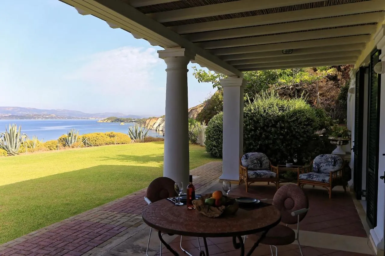 Villa Rhoe Minia 0*,